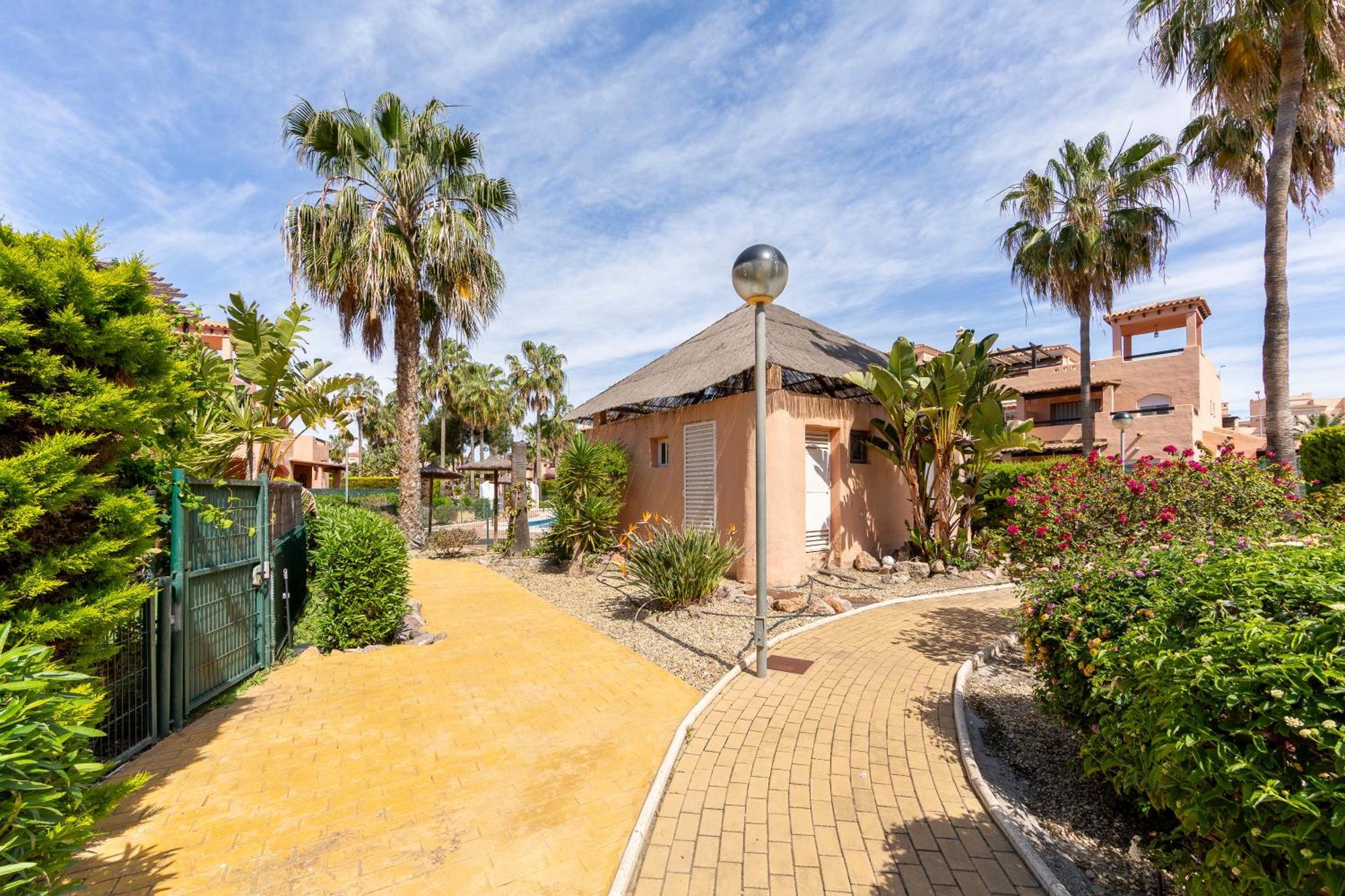 Jardin Privado # Netflix # Playa A 8Min # Wifi # Familia # Apartamento Vera Ngoại thất bức ảnh